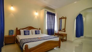 Standard Twin Room (A/C)  - William's Beach Retreat (Colva)