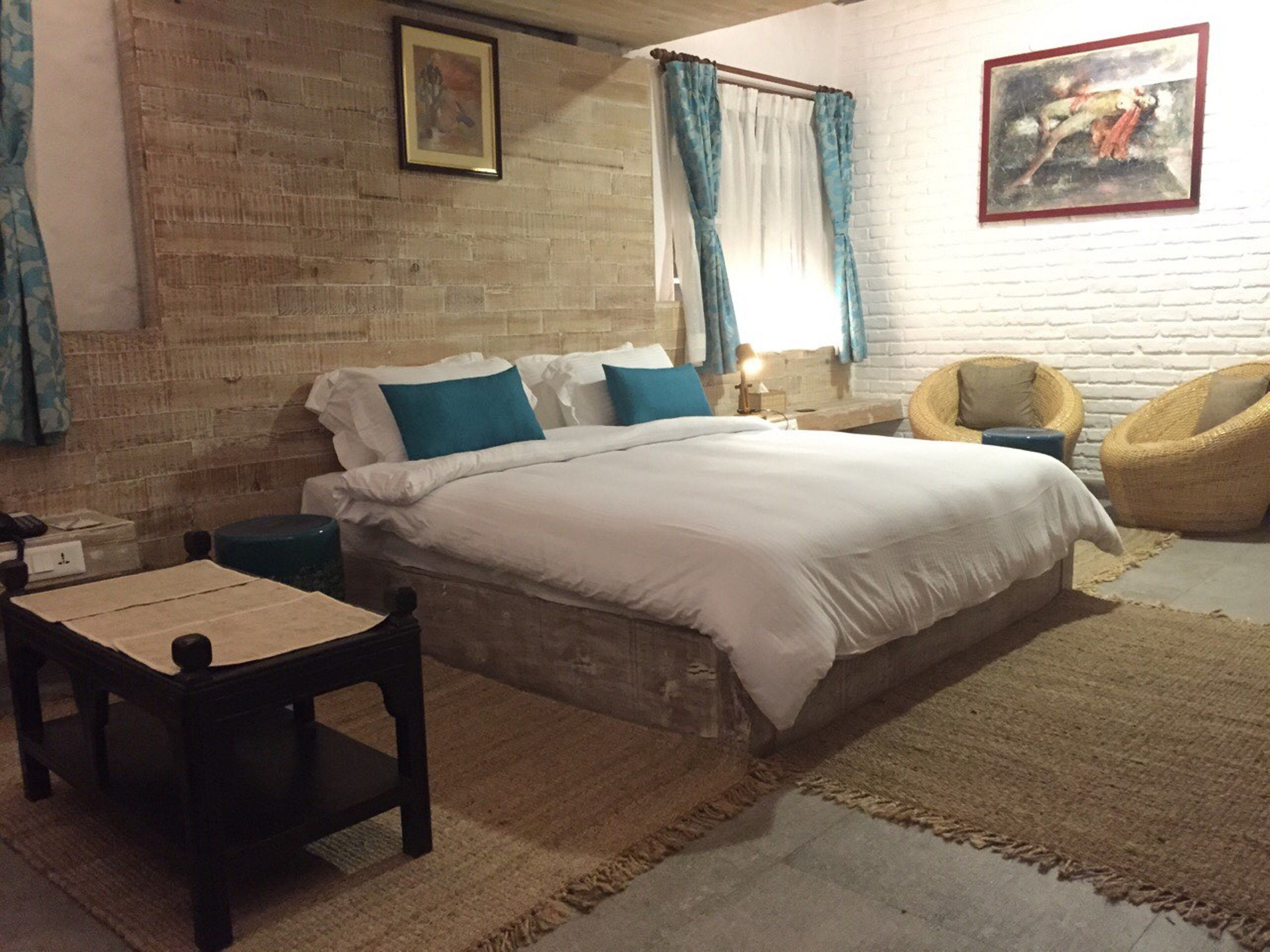 honeymoon suite | premium bedding, minibar, in-room safe, desk