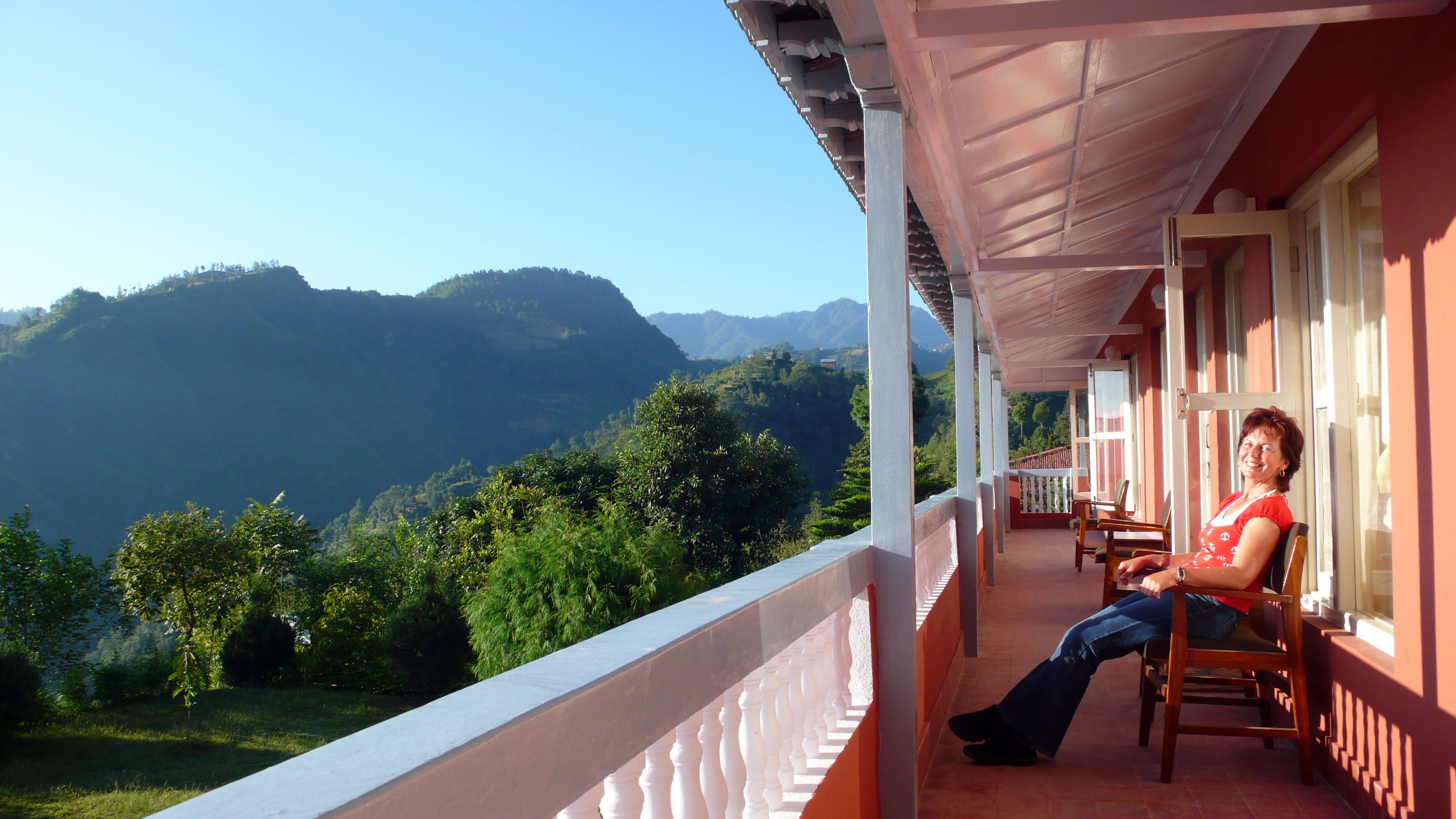 Deluxe enkelrum - 1 sovrum - utsikt mot bergen - intill bergen | Balkong