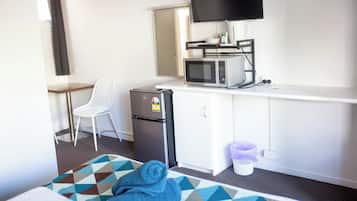 Doppelzimmer | Individuell dekoriert, individuell eingerichtet, Schreibtisch
