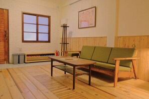 Signature-talo, 1 makuuhuone, tupakointi kielletty, kaupunkinäköala | Oleskelualue | Taulutelevisio