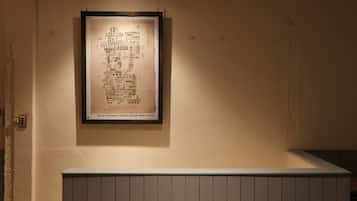 Nhà có thiết kế đặc trưng, 1 phòng ngủ, không hút thuốc, quang cảnh thành phố | 1 phòng ngủ, bàn, màn/rèm cản sáng