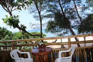 Balcony - Ruan Mai Naiyang Beach Resort (Sa Khu)