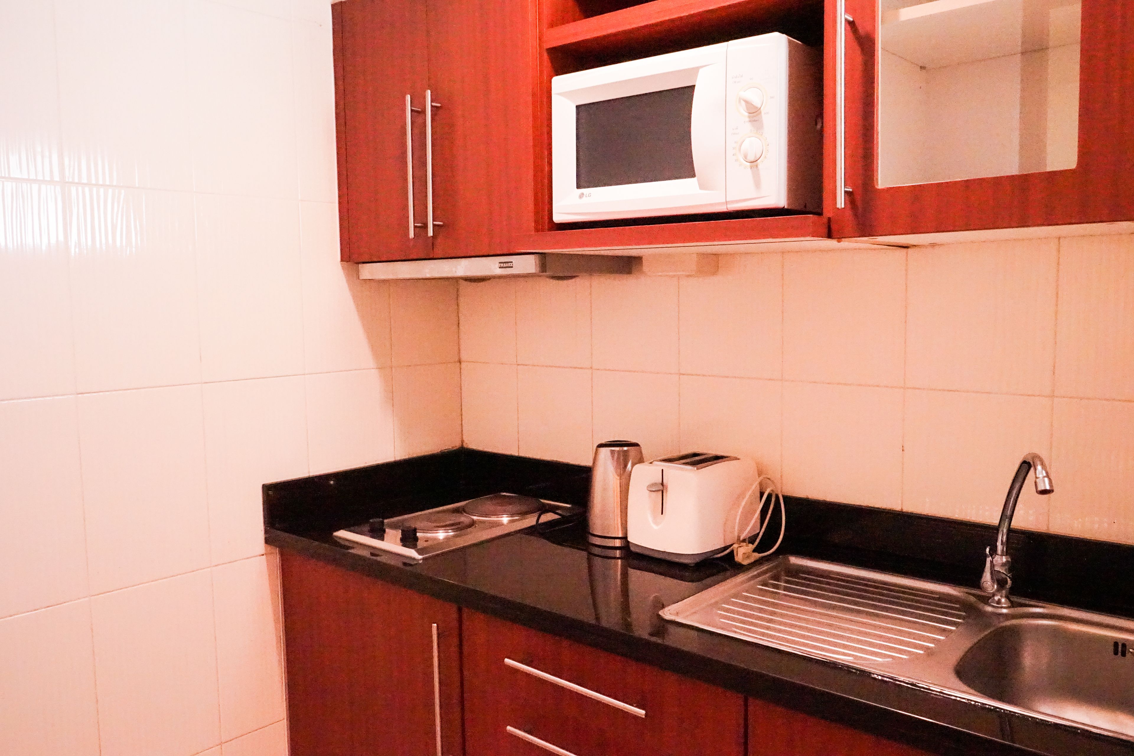 1 bedroom, desk, free wifi, bed sheets