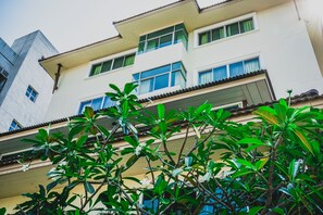 Fachada de la propiedad