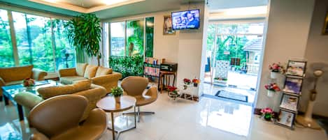 Khu tiếp khách ở sảnh