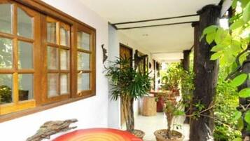 Double Room with Balcony | Terassi/patio