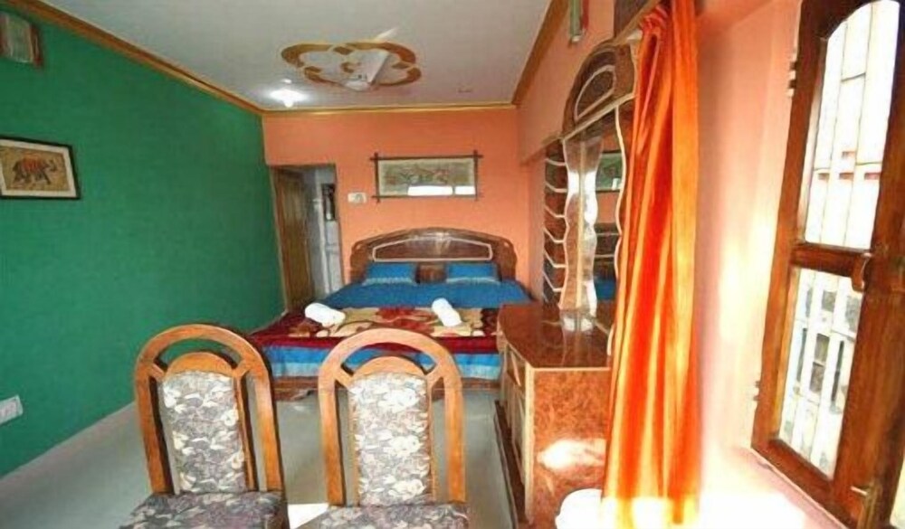 Kedareswar Bed and Breakfast by null