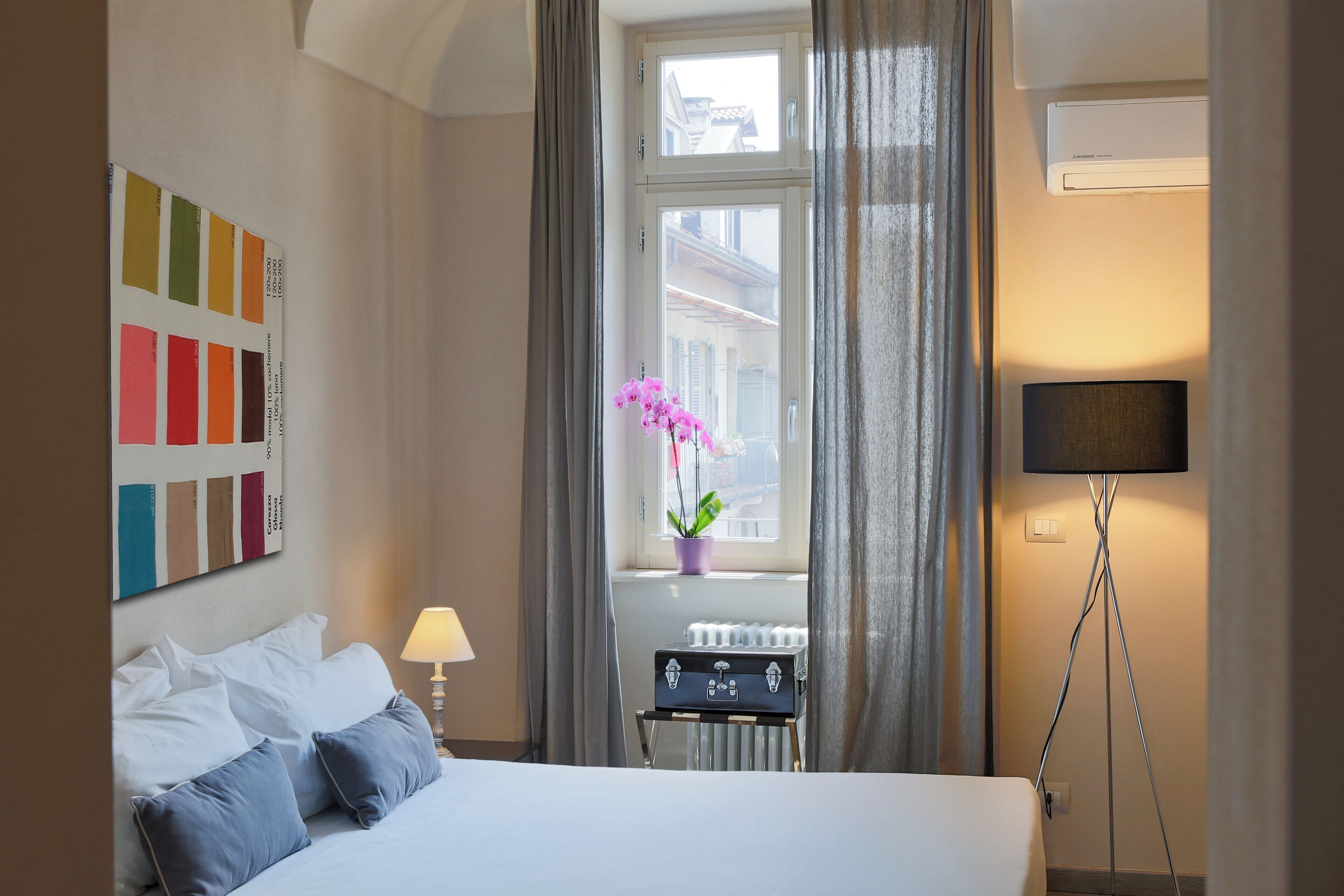 1 bedroom, down duvets, pillow-top beds, desk