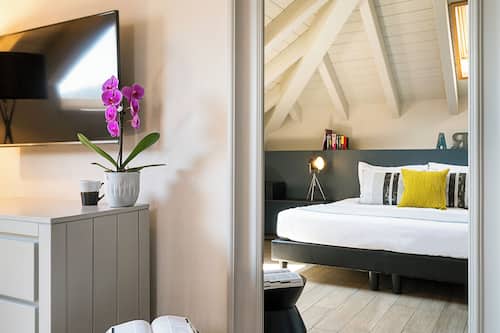 Suite superior, 1 habitación, cocina | Ropa de cama de alta calidad y edredones de plumas