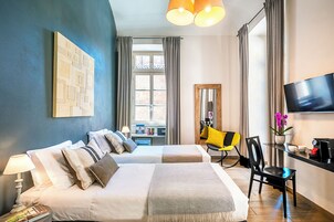Ropa de cama de alta calidad, cubrecamas y colchones con pillow-top