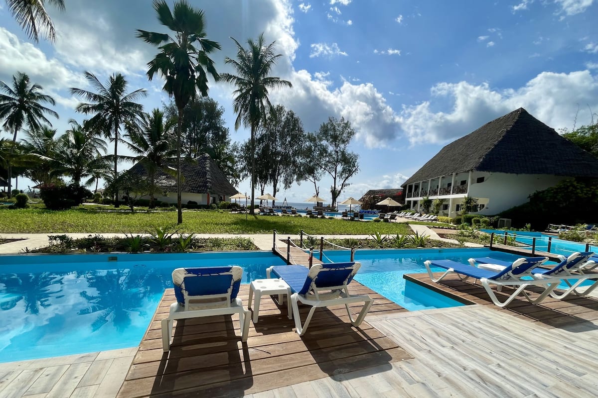 SWIM-UP | View from room