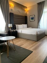 Premium bedding, in-room safe, desk, laptop workspace