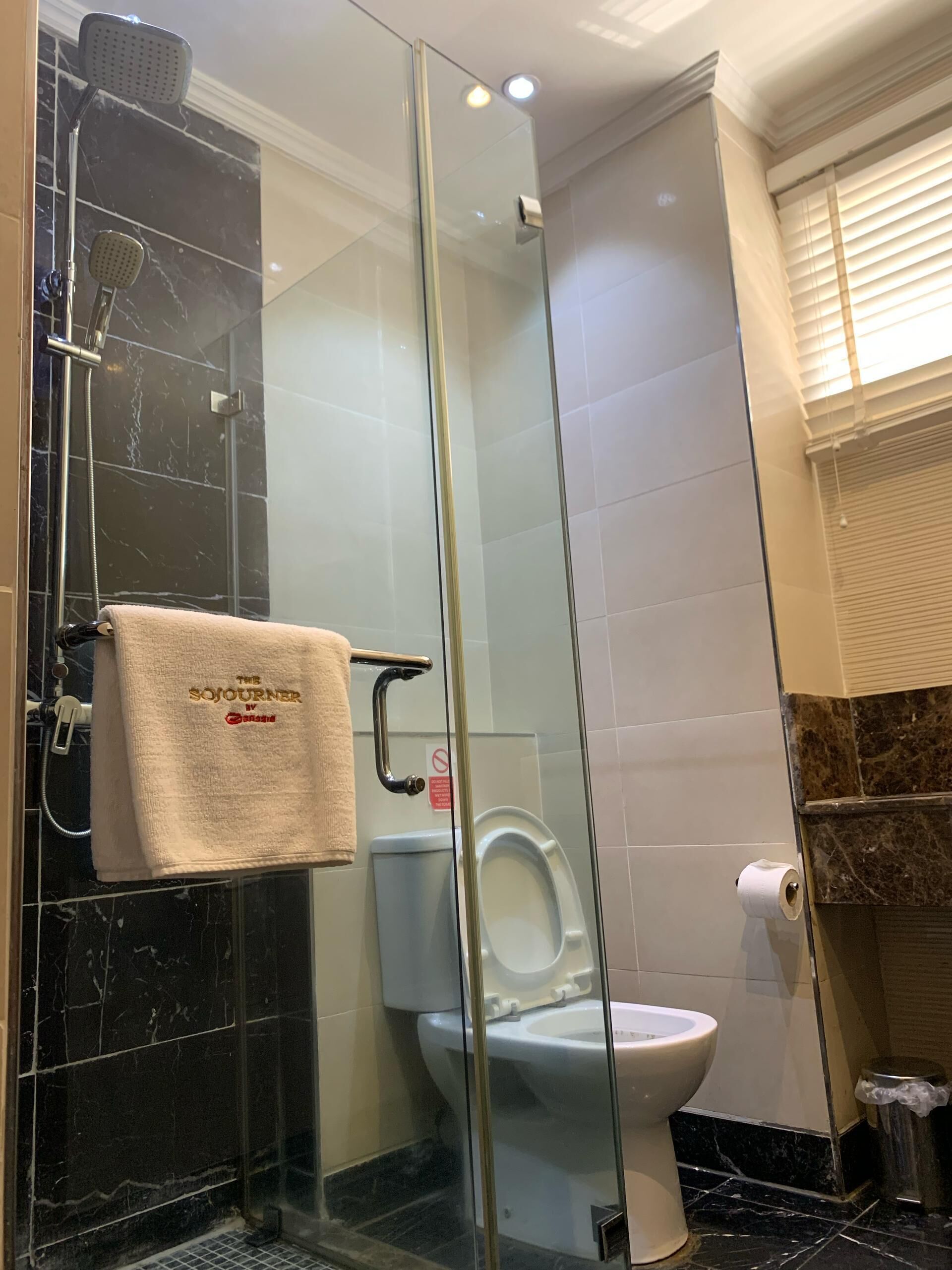 shower, free toiletries, towels