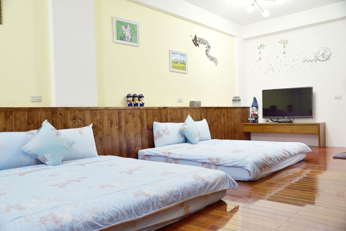 Habitación familiar | Escritorio, insonorización, camas extra y wifi gratis