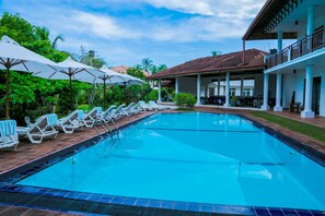 Outdoor pool - Waterside Bentota (Bentota)