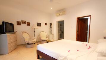 Minibar, desk, iron/ironing board, rollaway beds