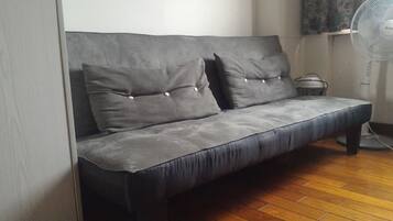 Business Quadruple Room, 1 Bedroom | Desk, laptop workspace, blackout curtains, rollaway beds