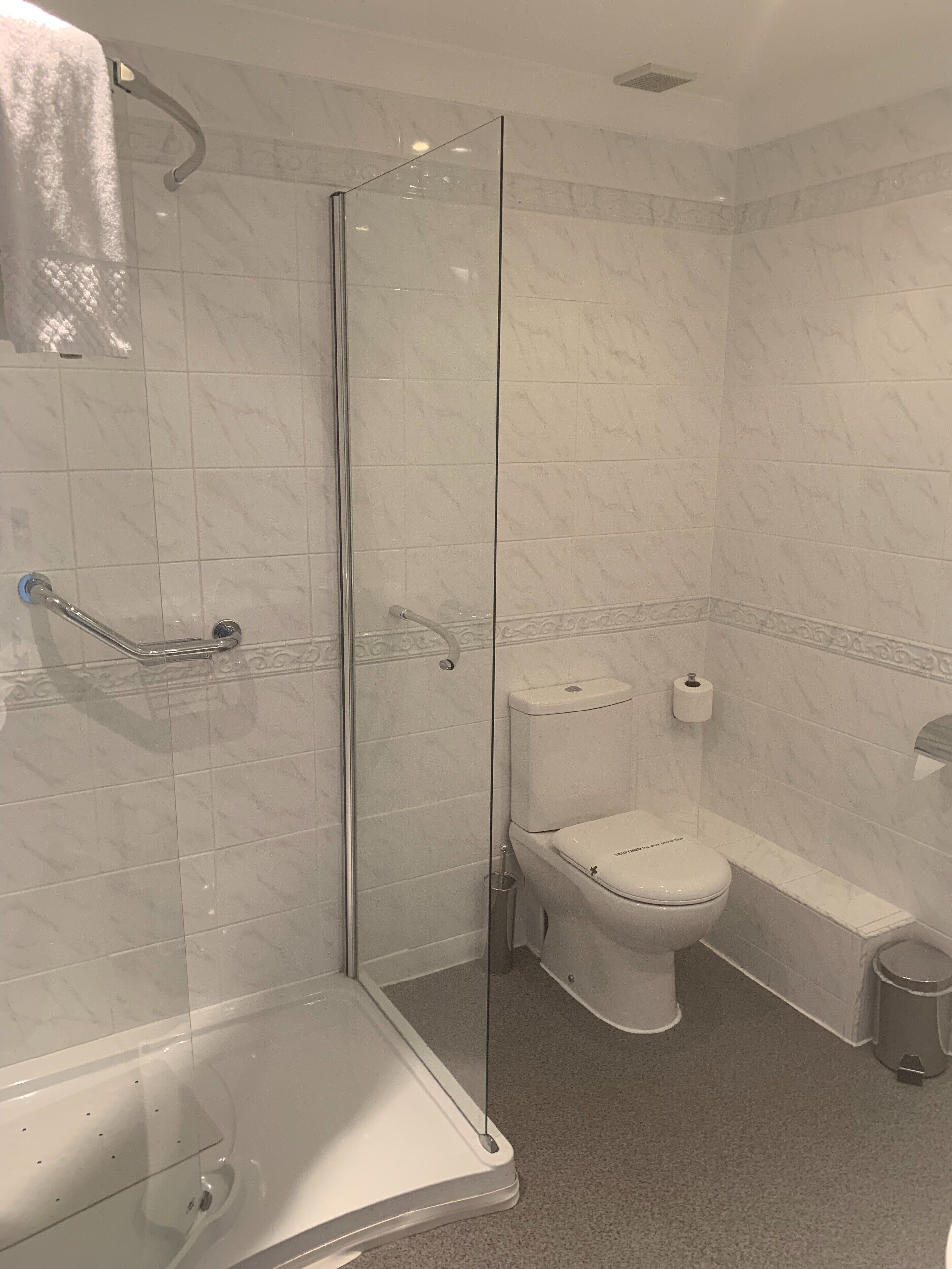 deluxe family room | bathroom | free toiletries, hair dryer, towels