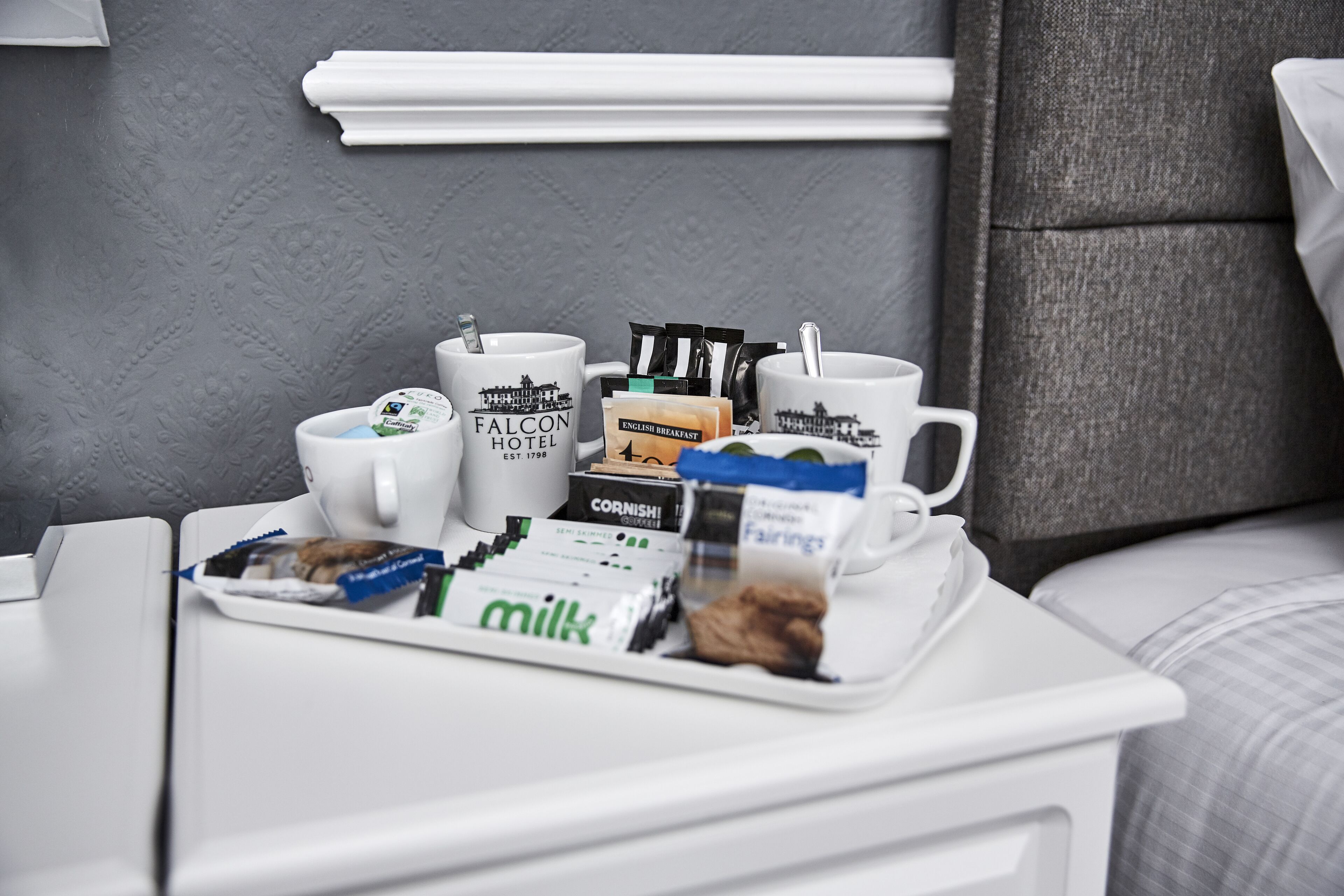 deluxe family room | coffee and/or coffee maker