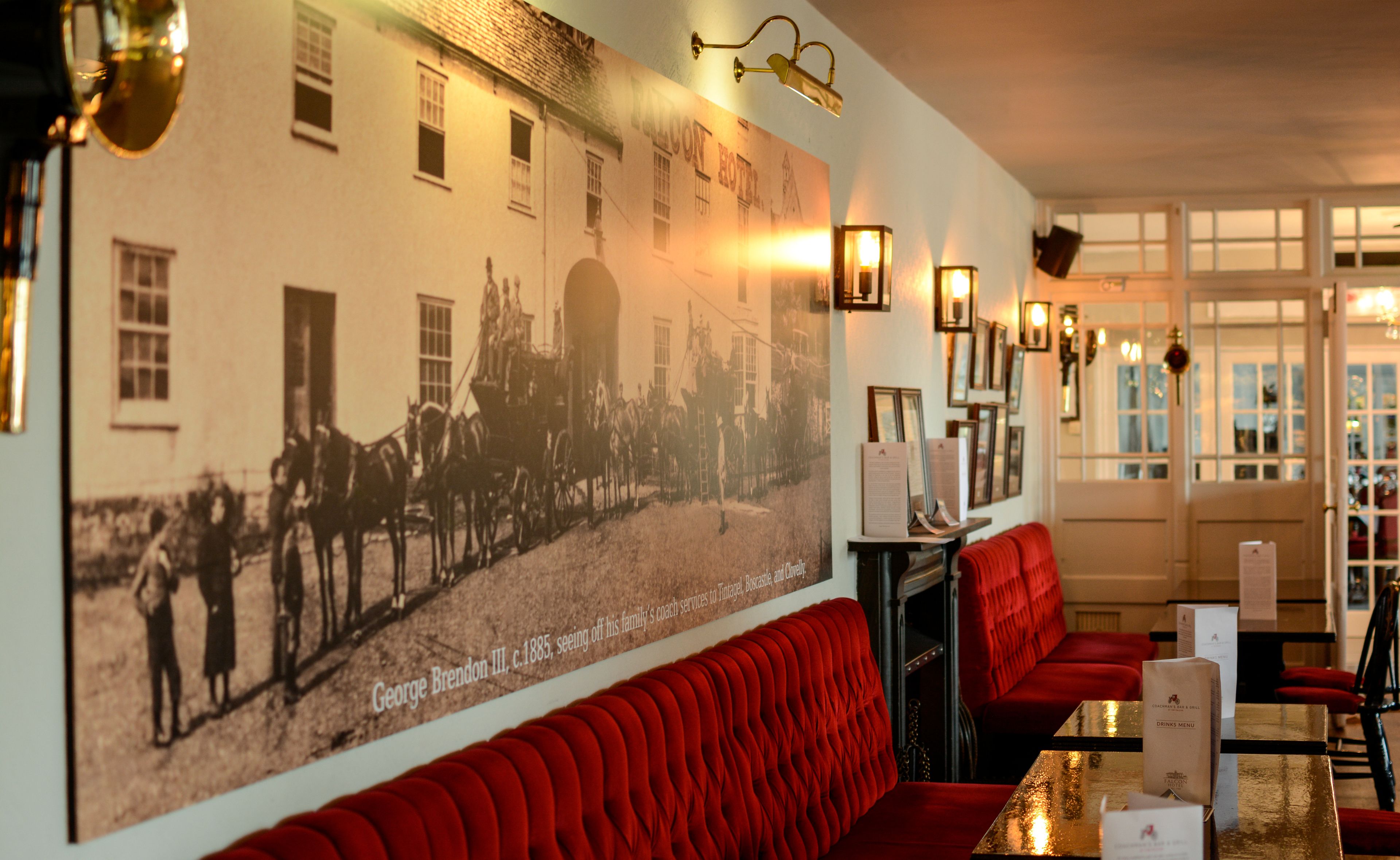 Breakfast and dinner served, local cuisine