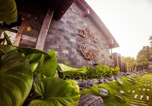 Exterior detail - Ipoh Bali Hotel (Ipoh)