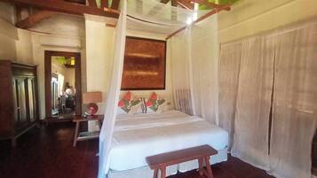 1 bedroom, premium bedding, individually decorated