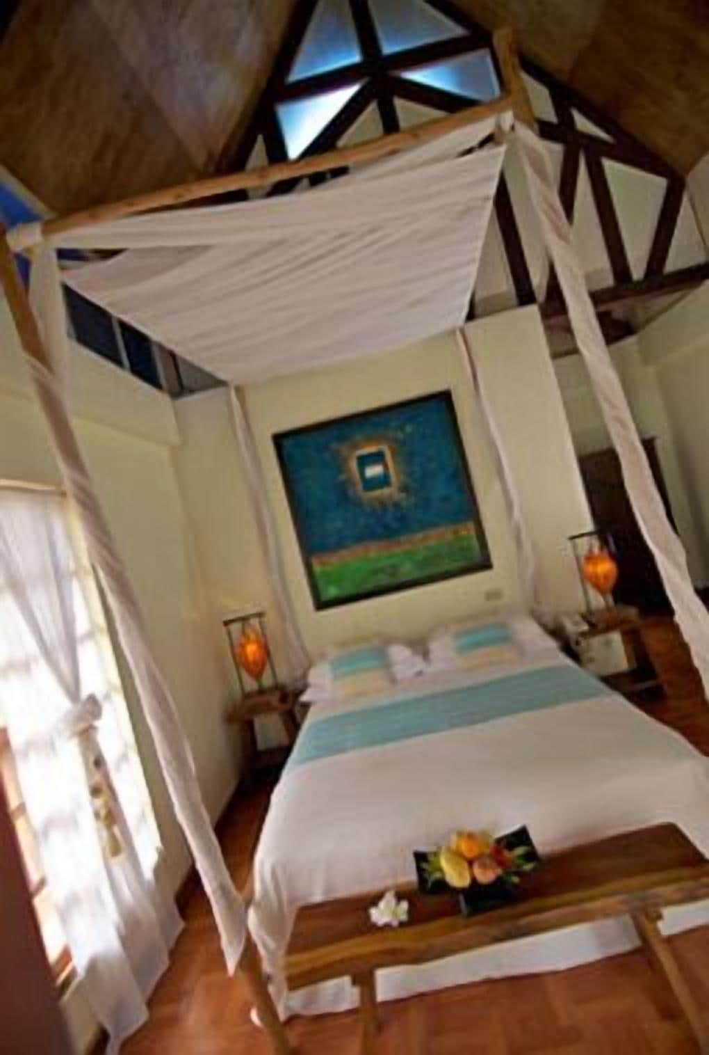 1 bedroom, premium bedding, individually decorated