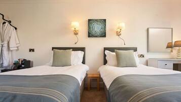 Signature Twin kamer | Een bureau, een strijkplank/strijkijzer, gratis wifi