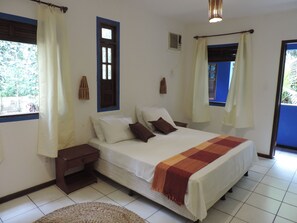 Comfort Triple Room | Minibar, desk, free WiFi, bed sheets