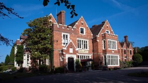 Exterior - Highley Manor (Haywards Heath)