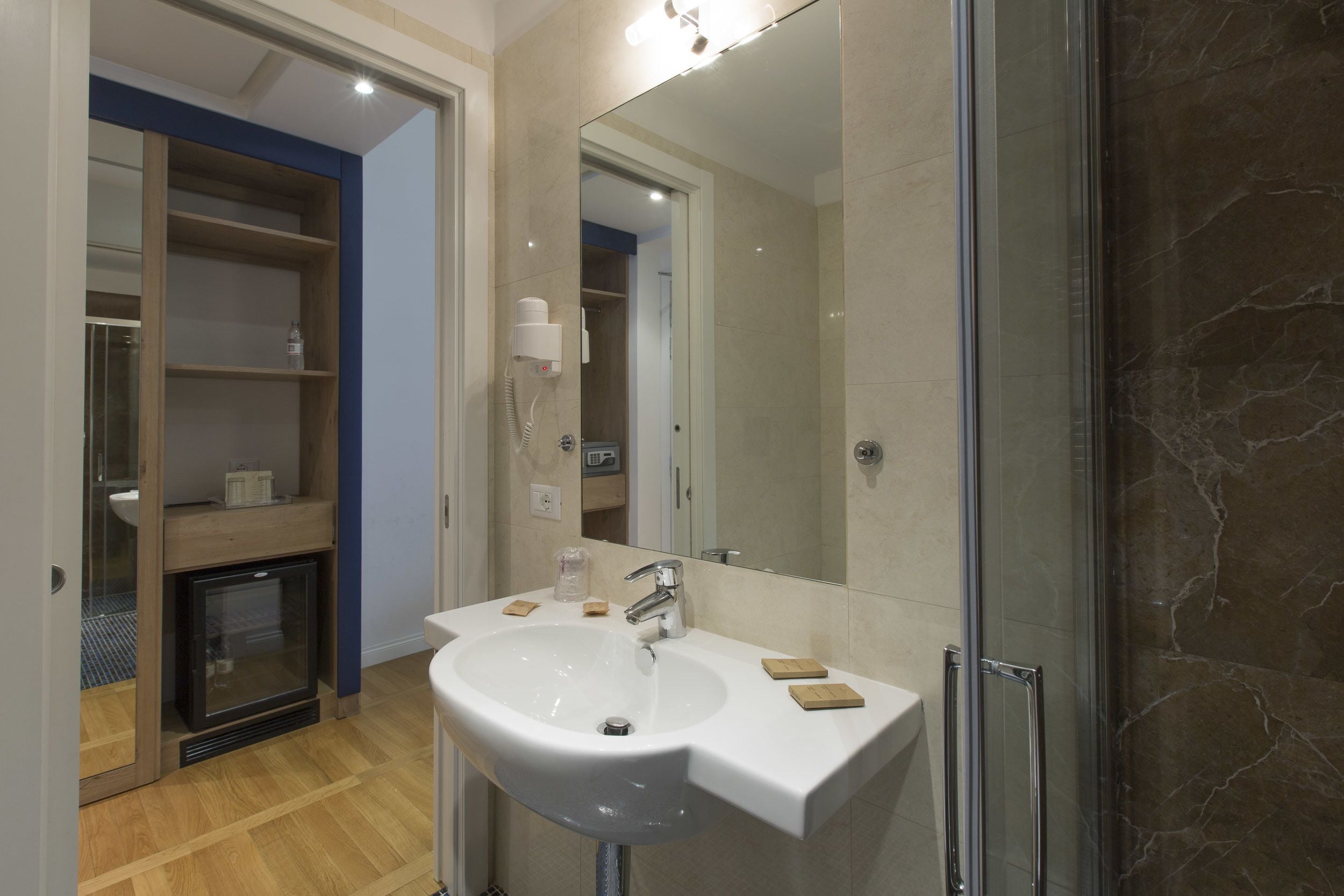 Foto - Floris Hotel