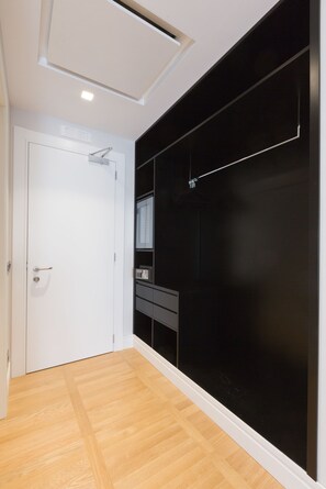 Deluxe Double Room | Premium bedding, minibar, in-room safe, desk