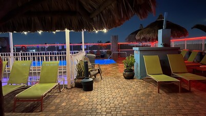 Rooftop Resort - Clothing Optional - Adult Only