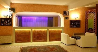 Hotel Company