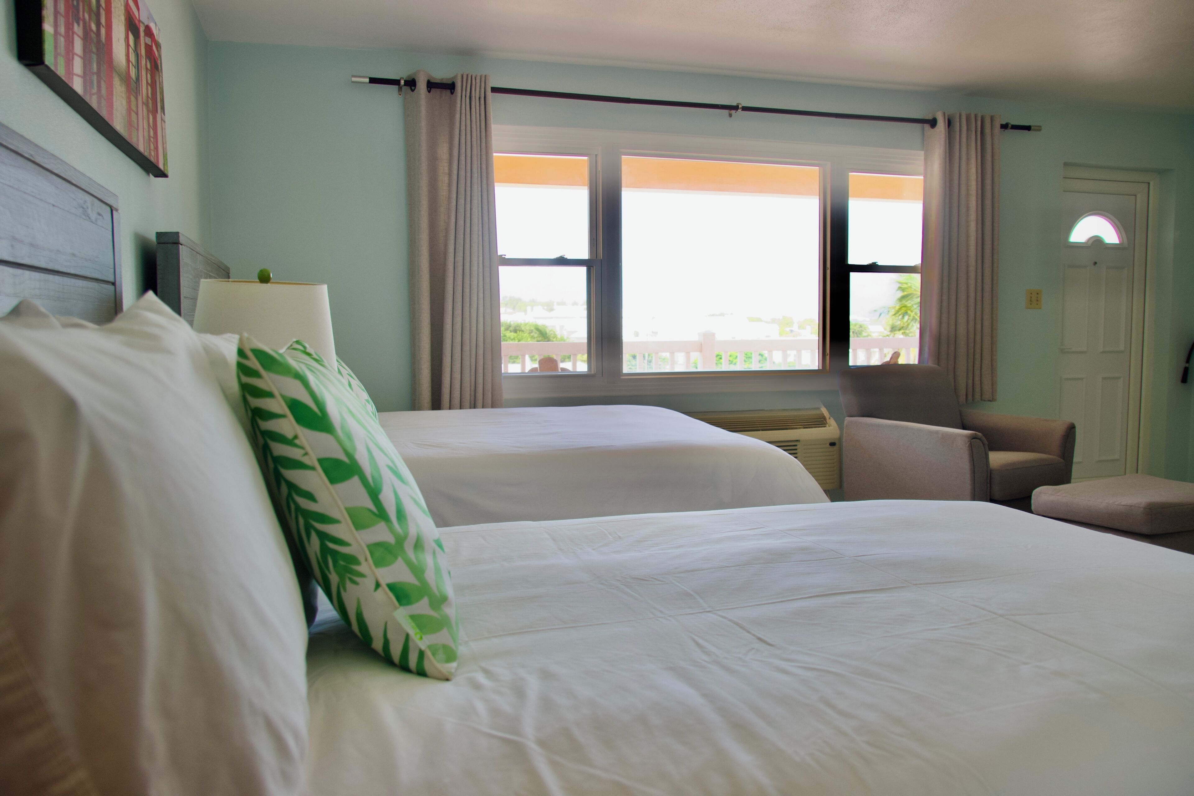 Premium bedding, iron/ironing board, free WiFi