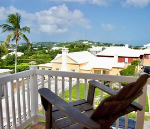 Studio Suite | Terrace/patio - Paraquet Apartments (Paget Parish)