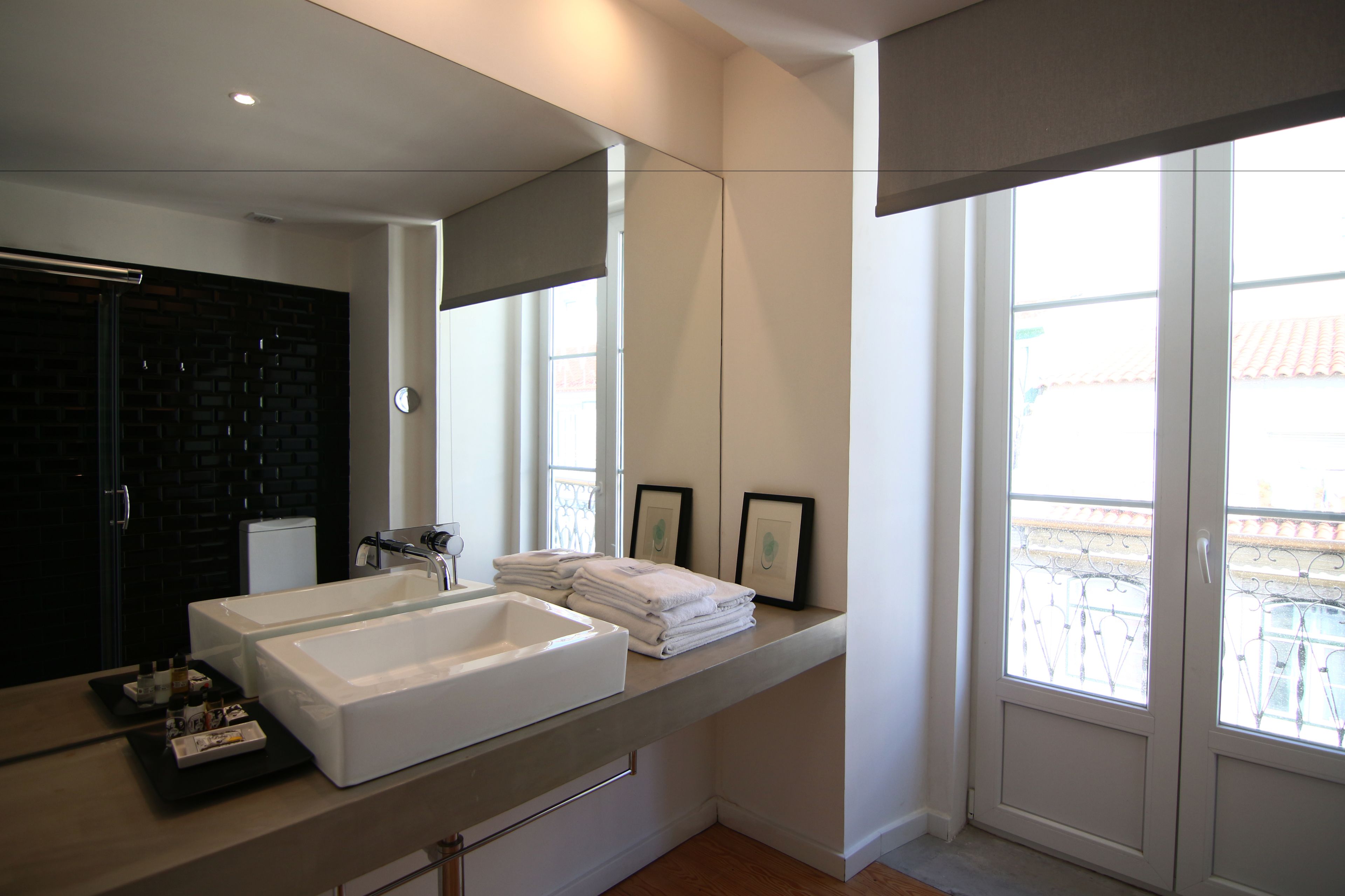 premium double or twin room | bathroom sink