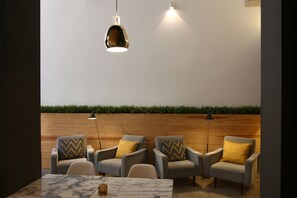 Interior - The 8 Downtown Suites (Lisbon)