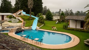 Alberca al aire libre