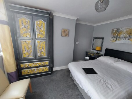 The Hilary Guest House - Image 6