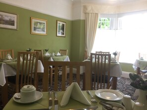 Restaurant - The Hilary Guest House (Llandudno)