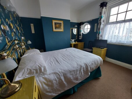 The Hilary Guest House - Image 20