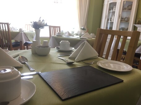 The Hilary Guest House - Image 3