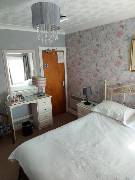 The Hilary Guest House - Image 42