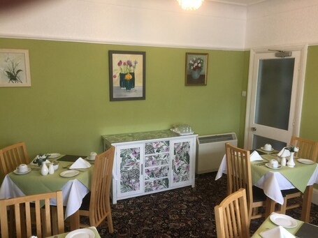 The Hilary Guest House - Image 37