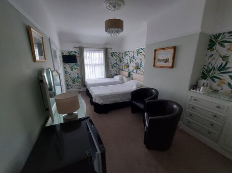 The Hilary Guest House - Image 25