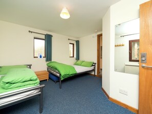Room (3 Bed Private)