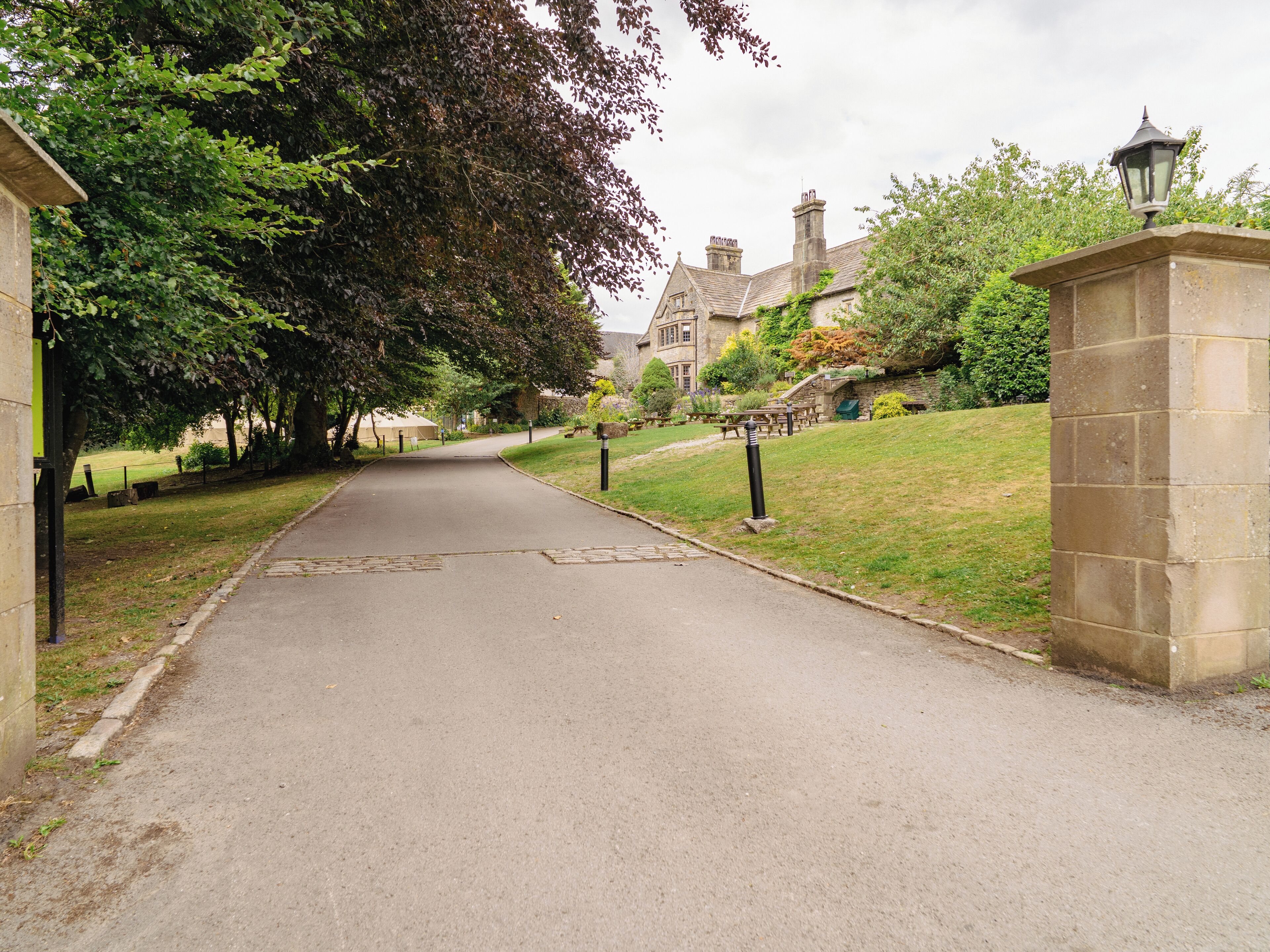 숙박 시설 정면