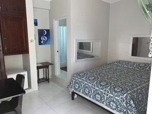 Alicia Room No. A3 | 8 habitaciones, ropa de cama de alta calidad y decoración personalizada 
